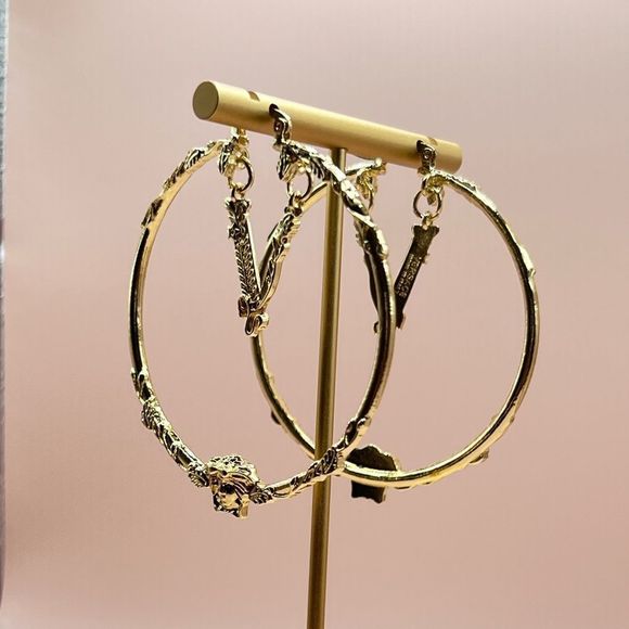 ALMOST SOLD OUT! - Picture 5 of 9